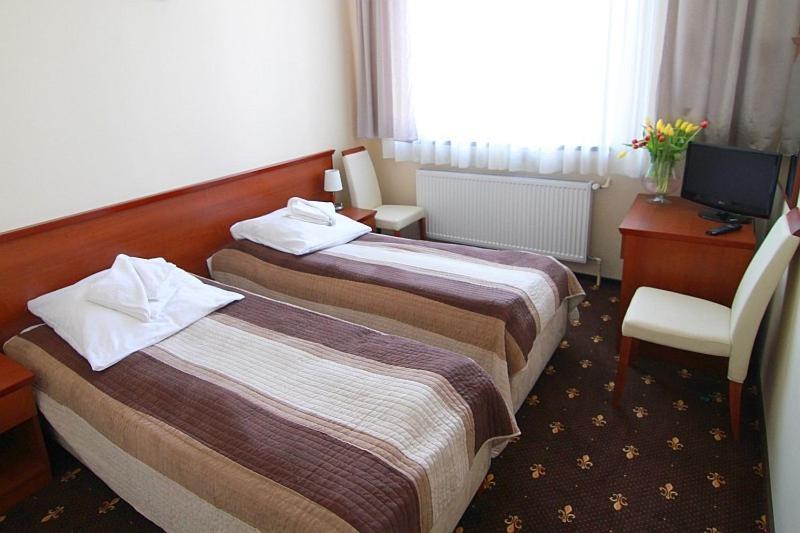 Restauracja Noclegi Ruczaj Nowy Targ Habitación foto